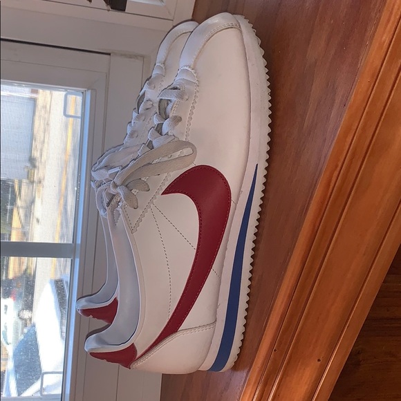 blue and white nike cortez shoes